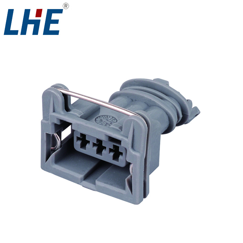 282686-1 The TE Connectivity 282686-1 is a 3-pin female auto connector made from PA66 GF25 material. It is designed for waterproof applications.