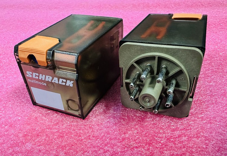 MT221006 The Schrack MT221006 is a relay with a 6 VDC coil and a contact rating of 10A at 250VAC. It is RoHS3 Compliant and has an MSL of 1.