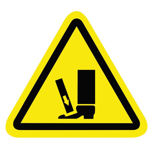 SAFLBL-2.25TRI-0124-25/PK SAFETY LABEL - FOOT CRUSH - 2.25