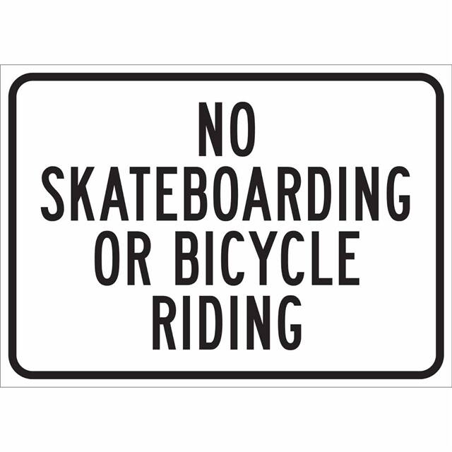 115525 TRFC SIGN NO SKATEBOARD REFL ENG