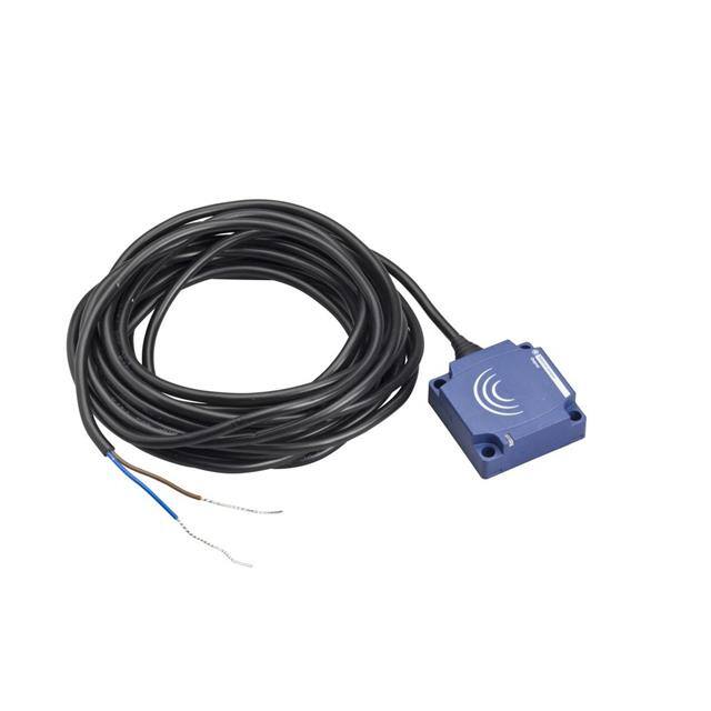 XS7C1A1DAL5 INDUCTIVE PROXIMITY SENSORS XS,