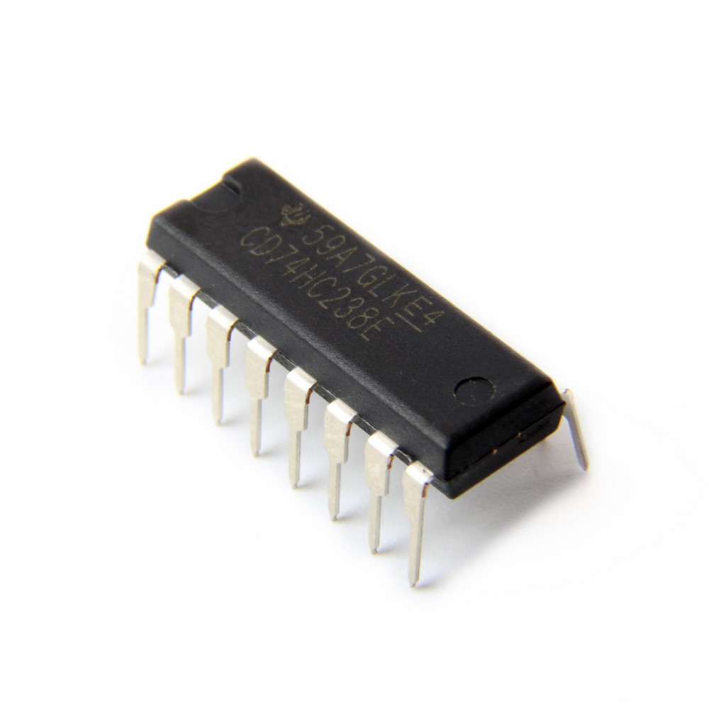 CD74HC238E The Texas Instruments CD74HC238E is a 3-to-8 line decoder/demultiplexer from the High-Speed CMOS family. It operates over a wide voltage range and temperature spectrum.