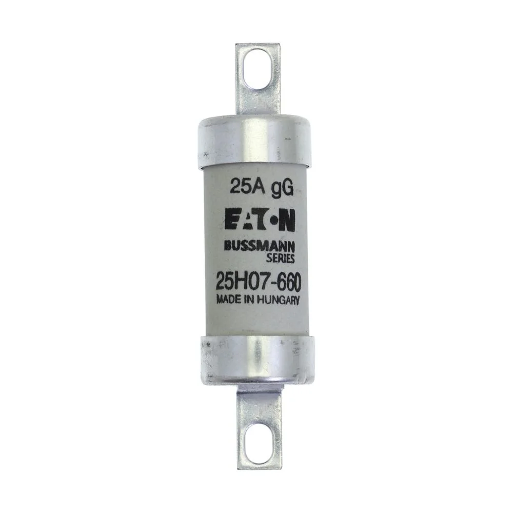 32HO7-660 The Eaton 32HO7-660 is an HRC fuse link with a 32A current rating and 660/690V AC voltage rating. It features an 80kA interrupting rating and bolted mounting type.