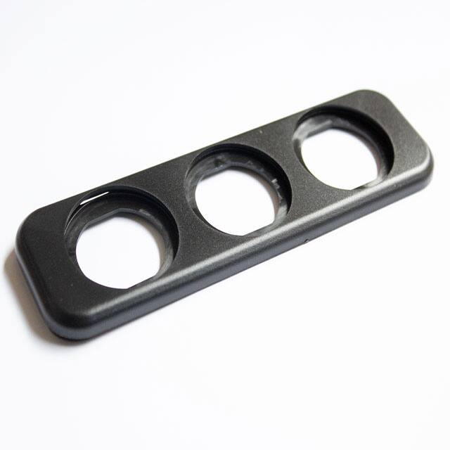 A1-PTD FLUSH MOUNT THREE HOLES PANEL