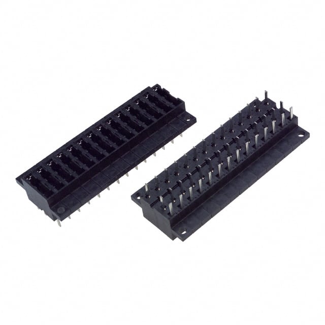 04820014ZXP FUSE HLDR BLADE 125V 15A PNL MNT