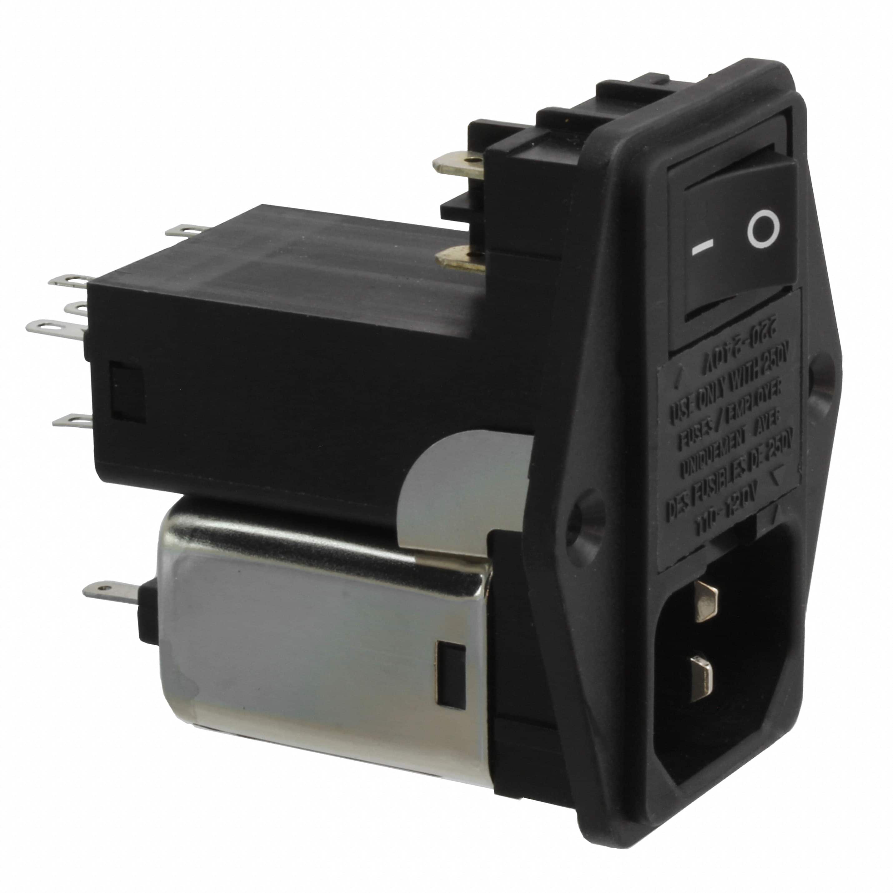 03SB3 PWR ENT MOD RCPT IEC320-C14 PNL