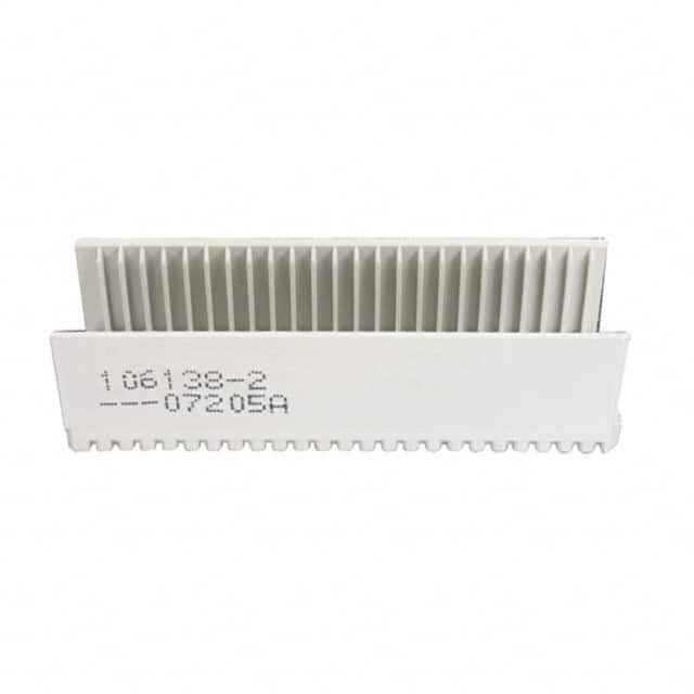 106138-2 CONN SHROUD HARD METRIC 125P GRY