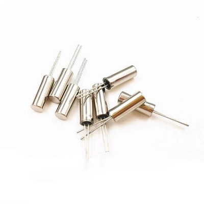 JU308 The JU308 is a Crystal Oscillator with a frequency of 38 kHz and 2 pins. It features RoHS3 compliance and an MSL rating of 1 Unlimited.