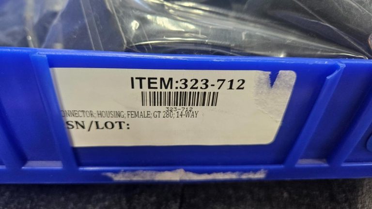 15326917 The Aptiv 15326917 is a 14-position female automotive connector from the GT 280 series. It features a sealed rectangular design with crimp termination and tin-plated copper alloy contacts.