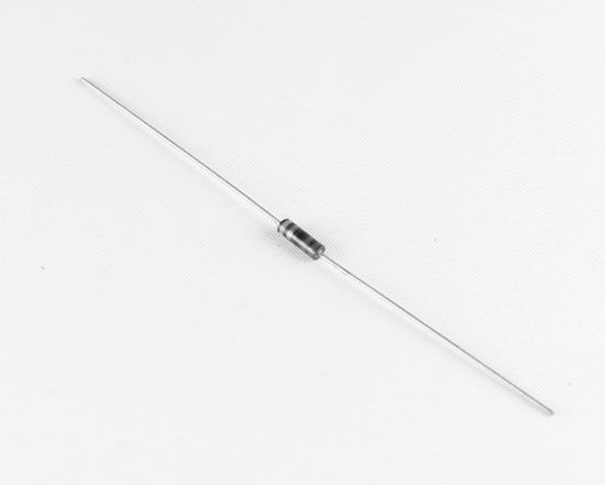 RCR07G4R7JR The Allen Bradley RCR07G4R7JR is a carbon composition resistor. It offers a resistance of 4.7 Ohm with a tolerance of ±5% and a power rating of 0.25W.