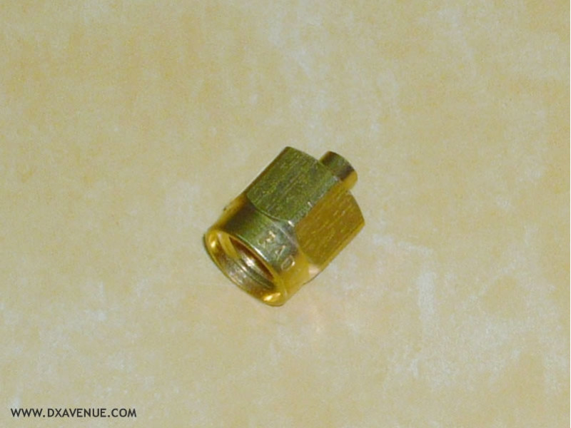 R125-052 The Radiall R125-052 is an SMA straight plug solder connector designed for small coaxial cables. It offers a 50 Ohm impedance and operates from DC to 18 GHz.