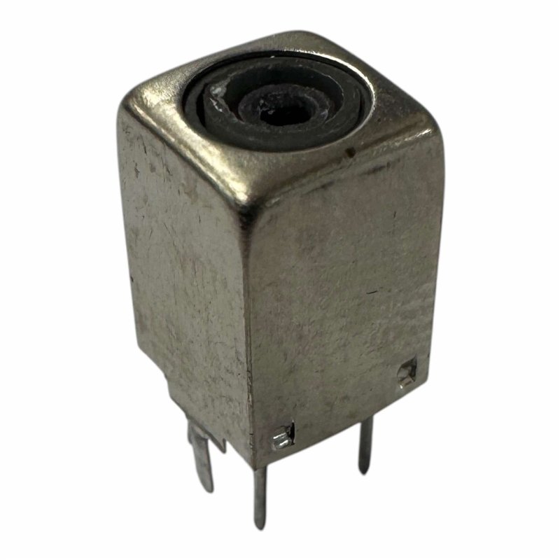 7M3-681 The Coilcraft 7M3-681 is a tunable RF inductor in a 7mm package. It offers inductance values from 0.612-0.748 µH at 25 MHz.