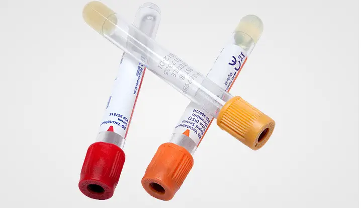 366468 This BD Vacutainer 366468 is an 8.5 ml SST II PET sample tube. It features a silica clot activator and separating gel, with a red cap and paper label.