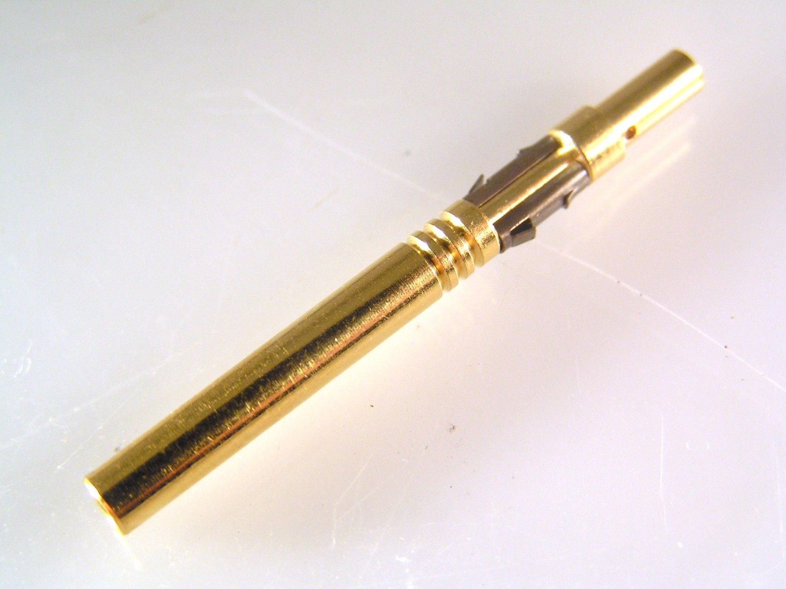 ABBP1620KLKP80P3 This AB Connectors ABBP1620KLKP80P3 is a socket contact with gold plating. It features a size 16 contact and crimp termination.