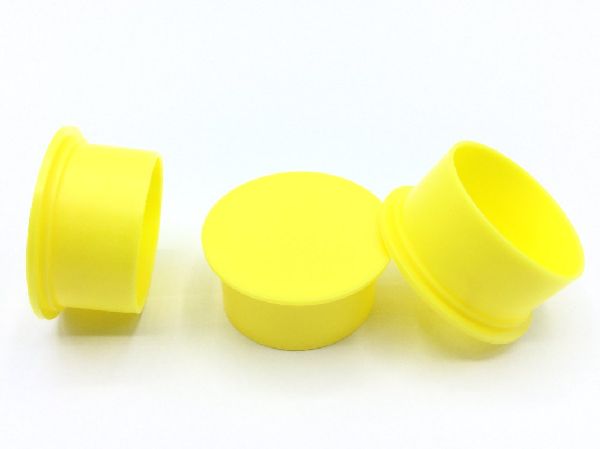 EP-20 The Caplugs EP-20 is a yellow, static-free protective cap designed for 1-1/4-18 thread sizes. It is made from low-density polyethylene for easy application and removal.