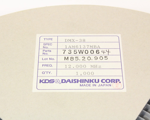 DMX-38-12.000MHZ The KDS DMX-38-12.000MHZ is an SMD crystal oscillator with a frequency of 12.000 MHz. It is RoHS3 Compliant.