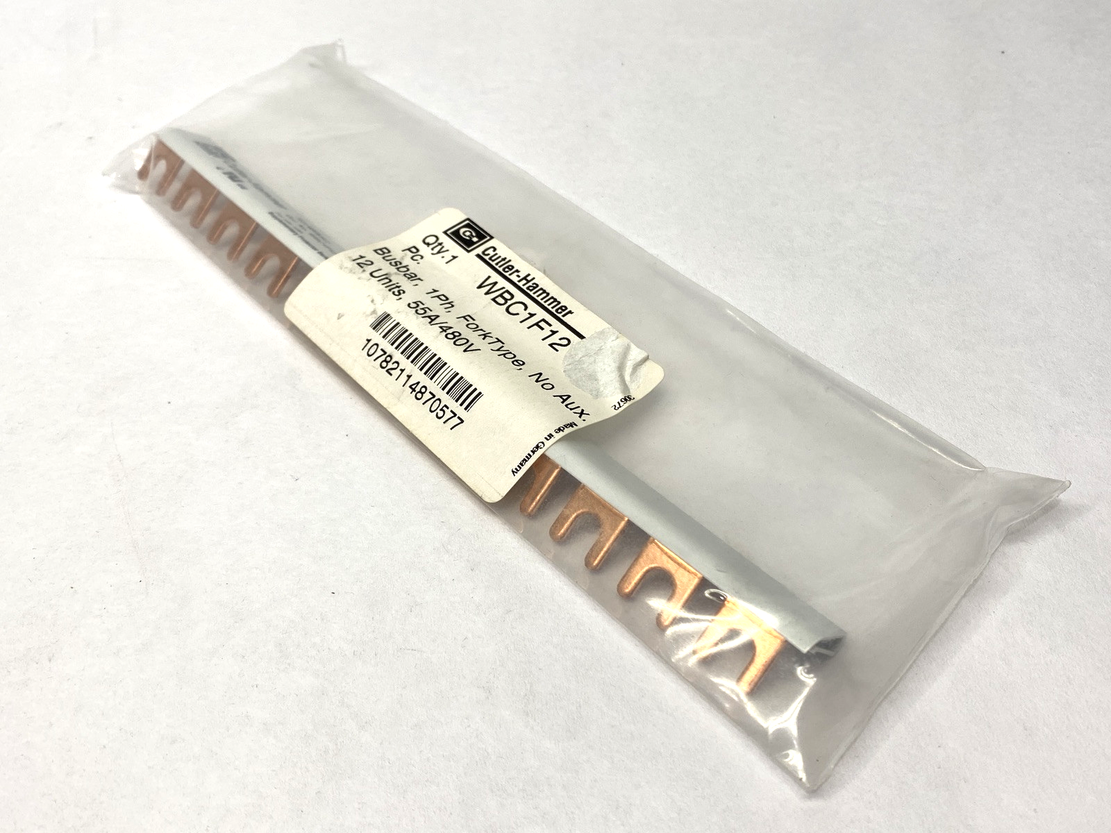 WBC1F12 The Cutler Hammer WBC1F12 is a busbar designed for electrical applications. It features RoHS3 compliance and an MSL of 1.
