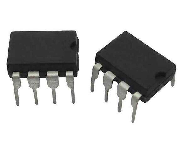 FA23842 The FA23842 is an oscillator manufactured by Fujitsu Semiconductor. It features RoHS3 compliance and an MSL of 1 Unlimited.