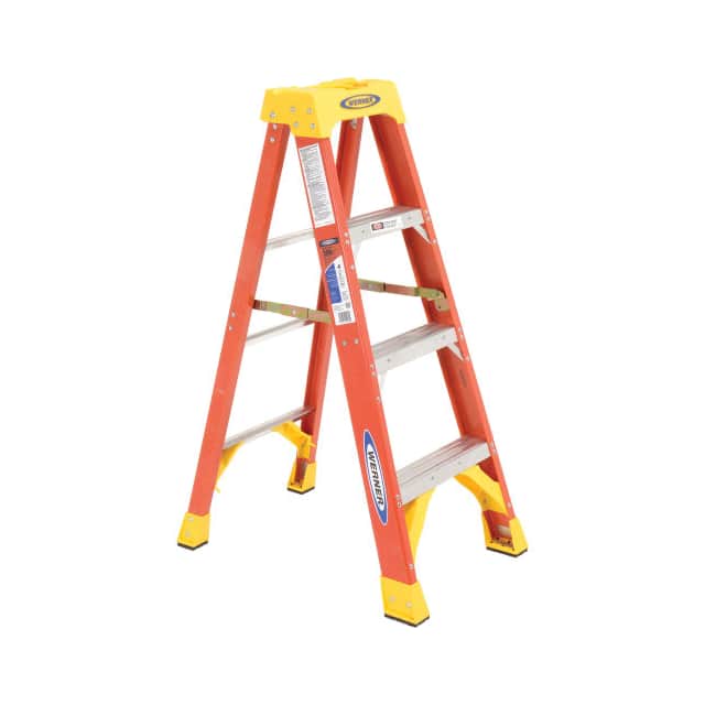 6204 4' FIBERGLASS STEP LADDER W/ PLA