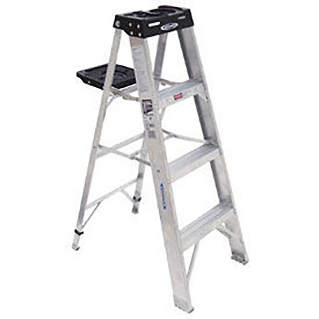 374 4' TYPE 1A ALUMINUM STEP LADDER