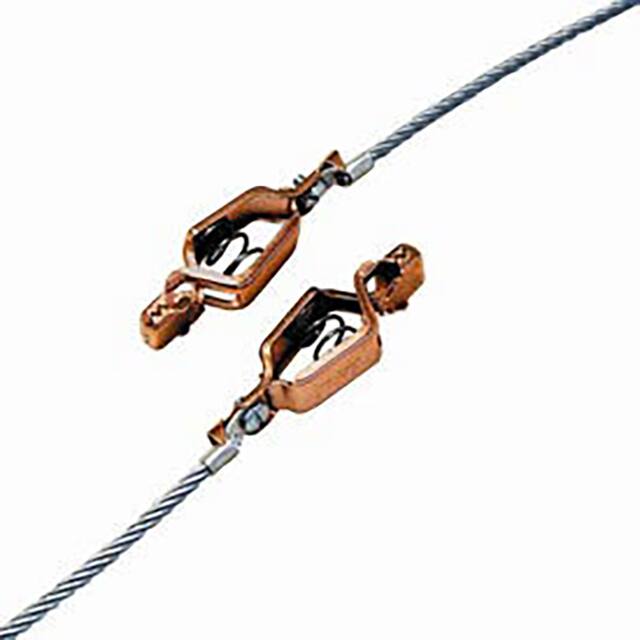 GCSI-AA-03 TWO ALLIGATOR CLIPS W/ 3 FT. 7X1