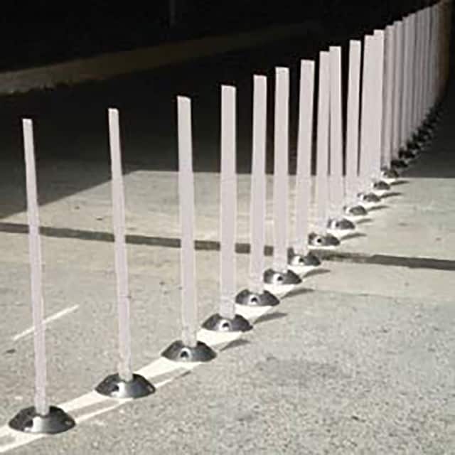 VGLT-16-3F-W SURFACE MOUNT FLEXIBLE STAKE 36"