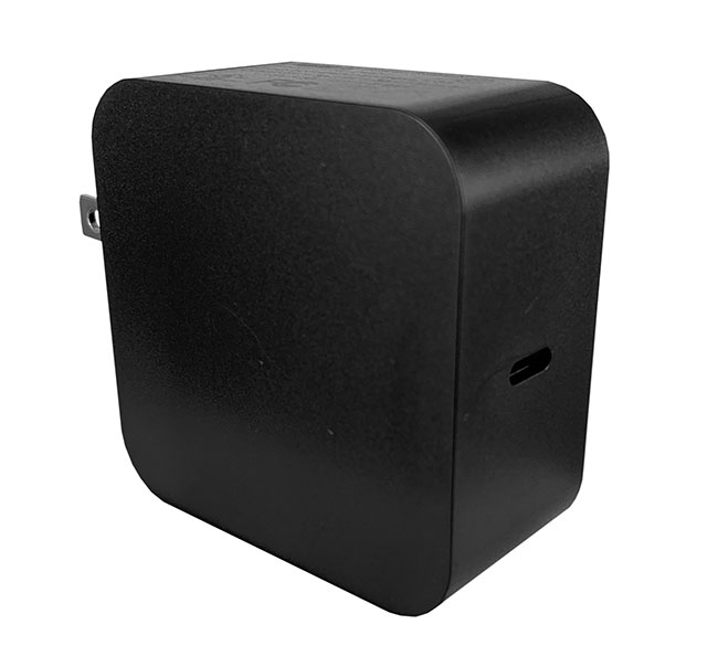 QFWC-45-20-USCR The Qualtek QFWC-45-20-USCR is a 45W AC/DC external wall mount adapter with a fixed blade input and USB-C Power Delivery output. It offers multiple output voltages from 5V to 20V.