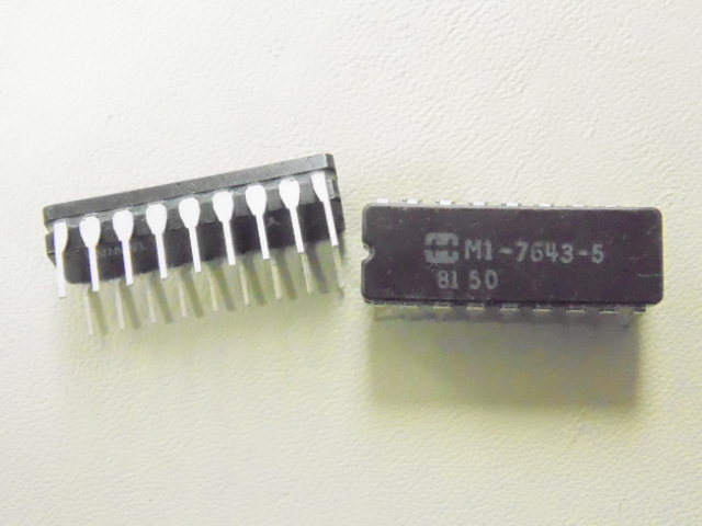 HM1-7643-5 The HM1-7643-5 is a TTL transistor from American Microsemiconductor. It offers 4 bits per word and a maximum access time of 60ns.