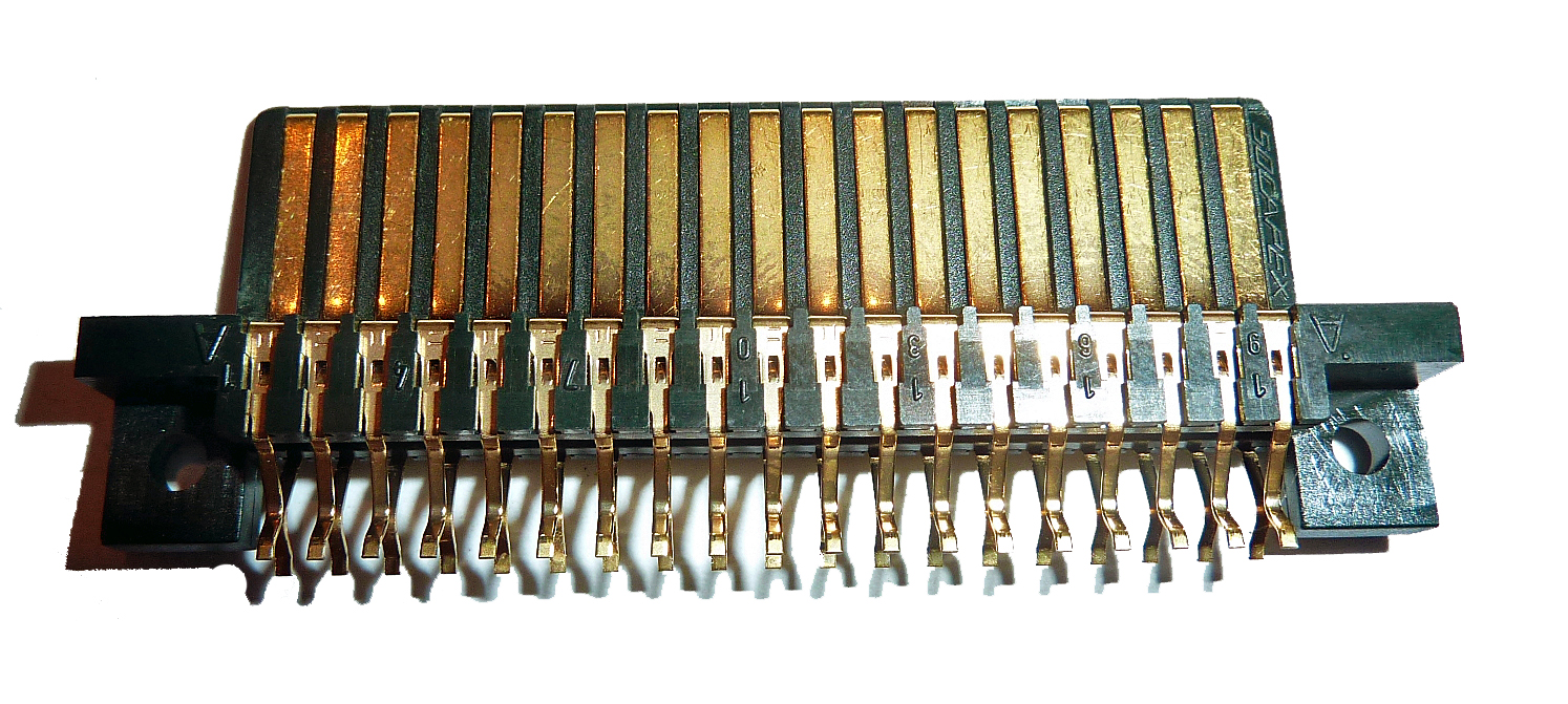 HE901F38U The CONNECTRAL HE901F38U is a male connector featuring 38 positions. It is RoHS3 compliant and has an MSL rating of 1.