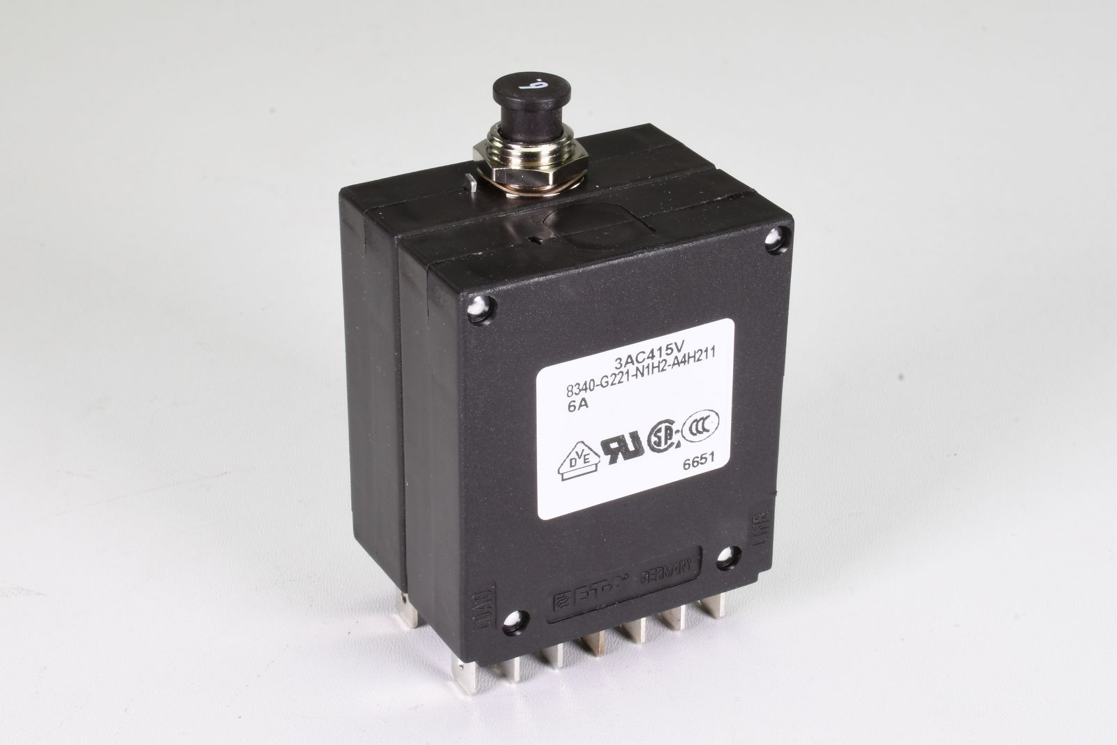 8340-G221-N1H2-A4H211-6A The E-T-A 8340-G221-N1H2-A4H211-6A is a two-pole magnetic circuit breaker designed for panel mounting. It features a 6A current rating and a 240V AC voltage rating.