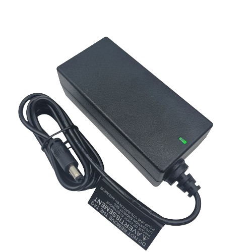 TR9CE3000LCPCIM(R6B) The GlobTek TR9CE3000LCPCIM(R6B) is a 36W AC/DC desktop power supply with a 12V, 3A output. It meets Level VI efficiency standards.