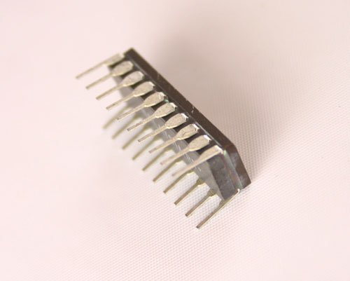 ID82C88 The Harris Semiconductor ID82C88 is an integrated circuit featuring a DIP 20 PIN package. It is RoHS3 Compliant and has an MSL of 1.