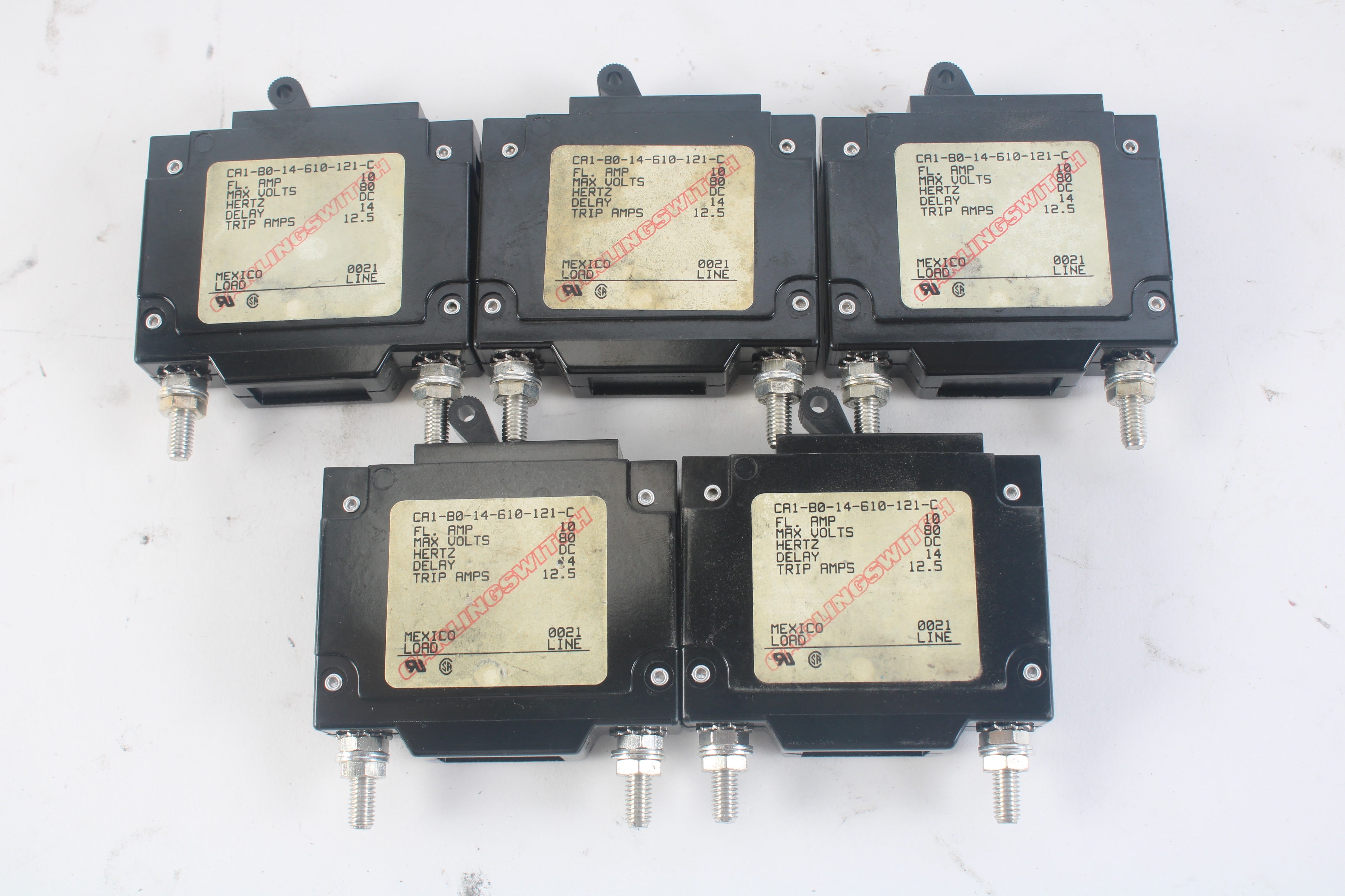 CA1-B0-14-610-121-C The Littelfuse Inc. CA1-B0-14-610-121-C is a 1-pole circuit breaker designed for panel mounting. It features a 10A current rating and a 480V voltage rating.