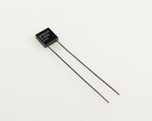 M39014/02-1292 CAP CER AXIAL 4700 µF 200 V. Military-grade axial ceramic capacitor from Kyocera AVX in the M39014 series.