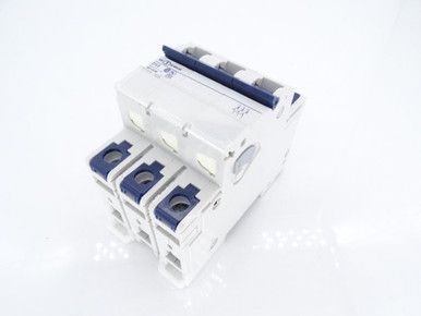 3D13UM The Altech Corporation 3D13UM is a 3-pole thermal magnetic circuit breaker rated for 13A and 480V. It is designed for DIN rail mounting.